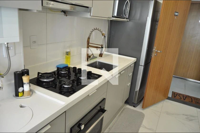 Furnished apartment, 37 m², with a home office — photo 15