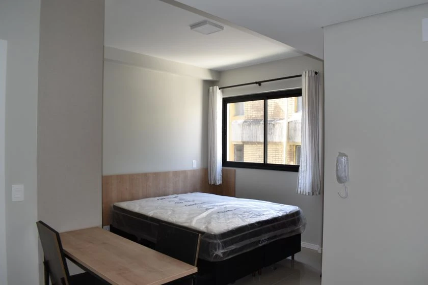 Estudio amueblado con 1 dormitorio y 1 baño — photo 9