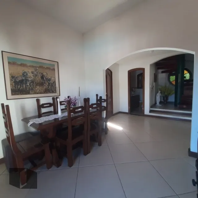 House with 4 bedrooms and 5 bathrooms, 5 parking spots — photo 10