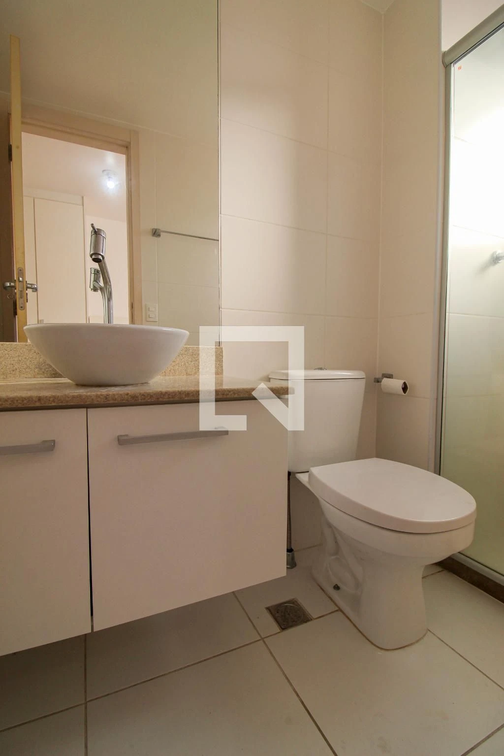 3-bedroom apartment with 3 bathrooms — photo 40