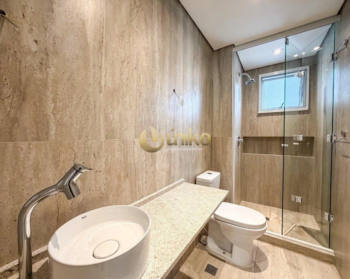 3-bedroom apartment with a washing machine in Curitiba — photo 7