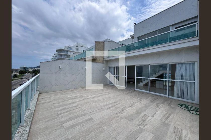 3-bedroom apartment with en-suite bathrooms and 324 m² — photo 2