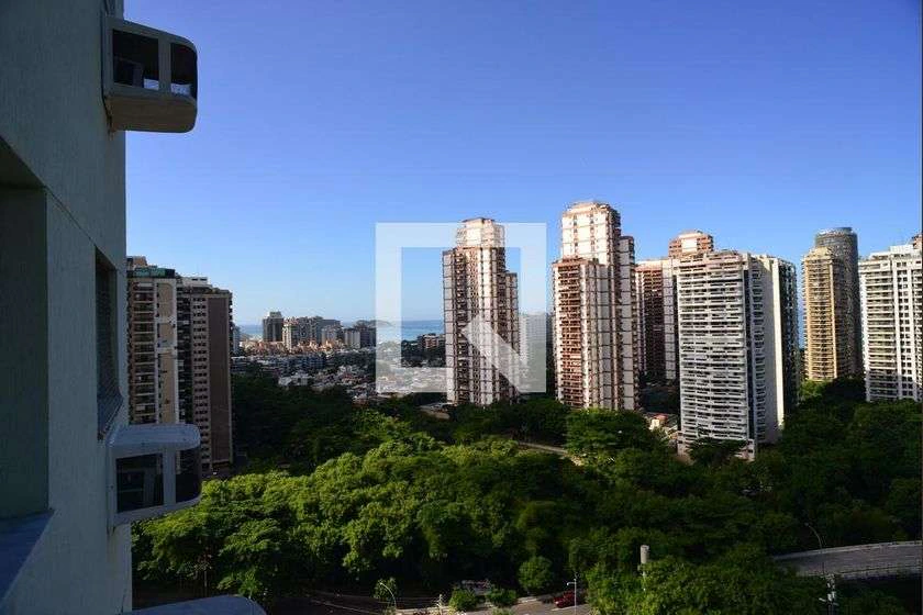 65 m² apartment with 2 bedrooms and a balcony — photo 7