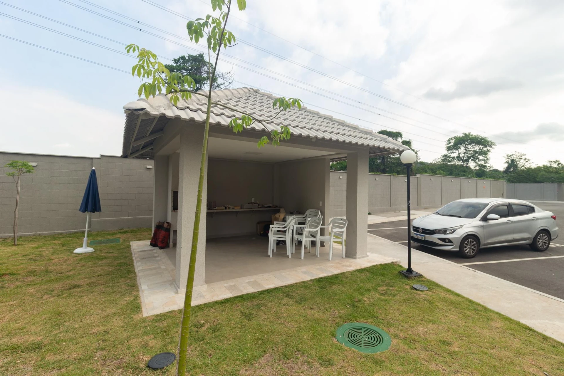 Apartamento de 2 quartos em condomínio com piscina — photo 46