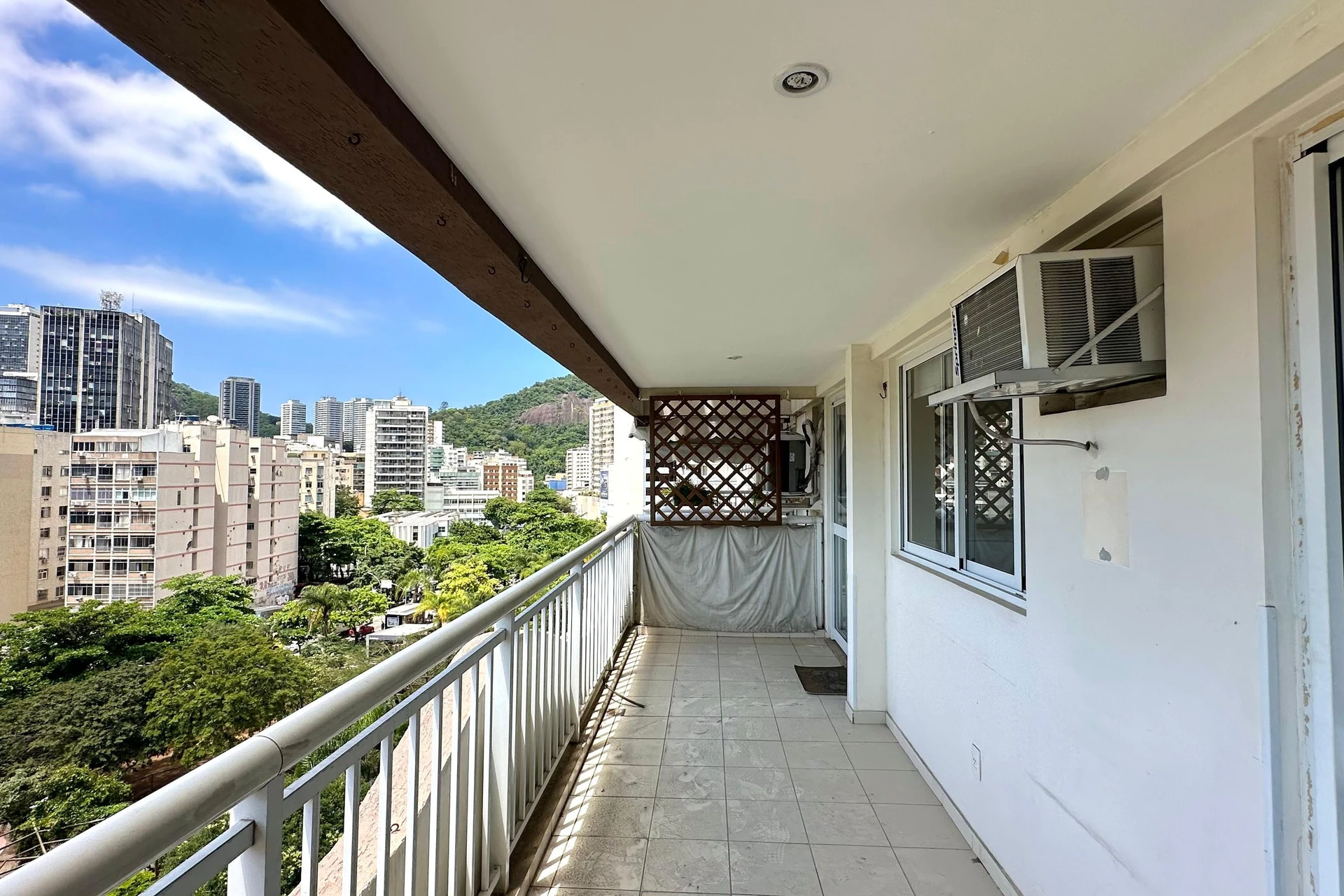 Apartamento de 3 quartos com vista para a água — photo 24