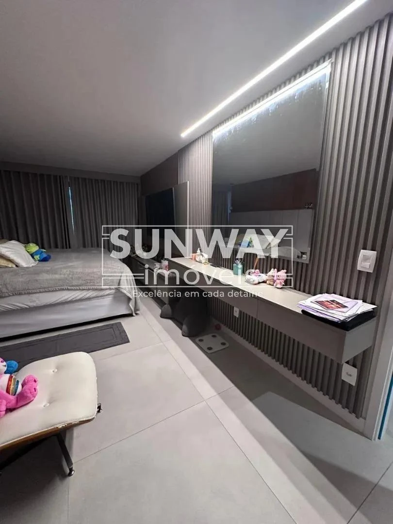 Робоче місце та 6 спалень: будинок 410 м² — photo 12