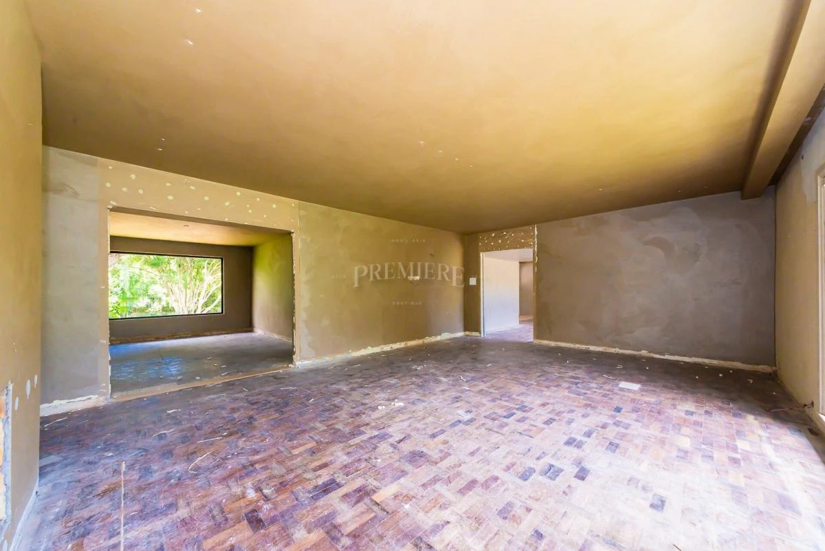 Casa de 220 m² com 5 banheiros e 6 vagas — photo 15