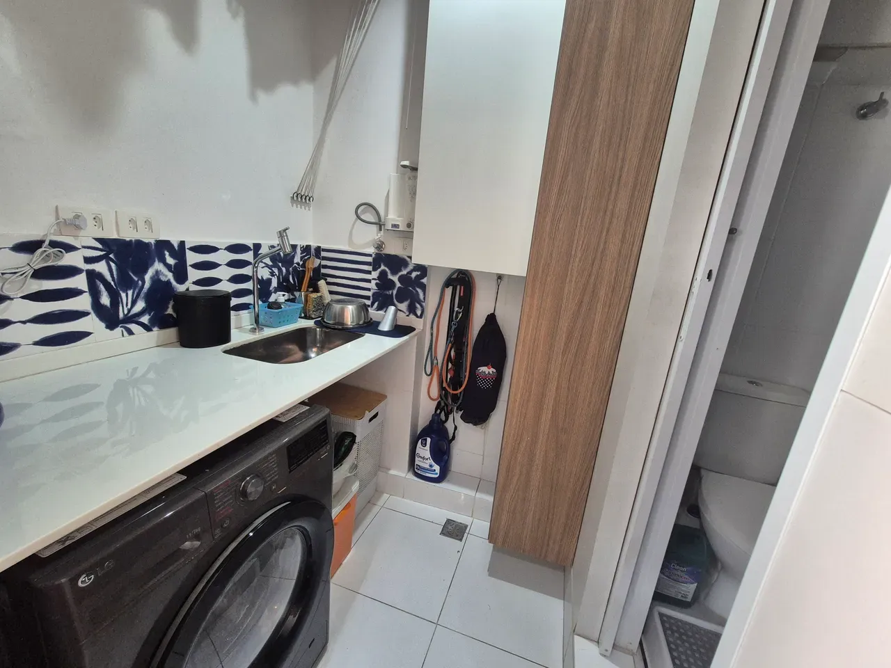 90 m² apartment with a home office and a washing machine — photo 27