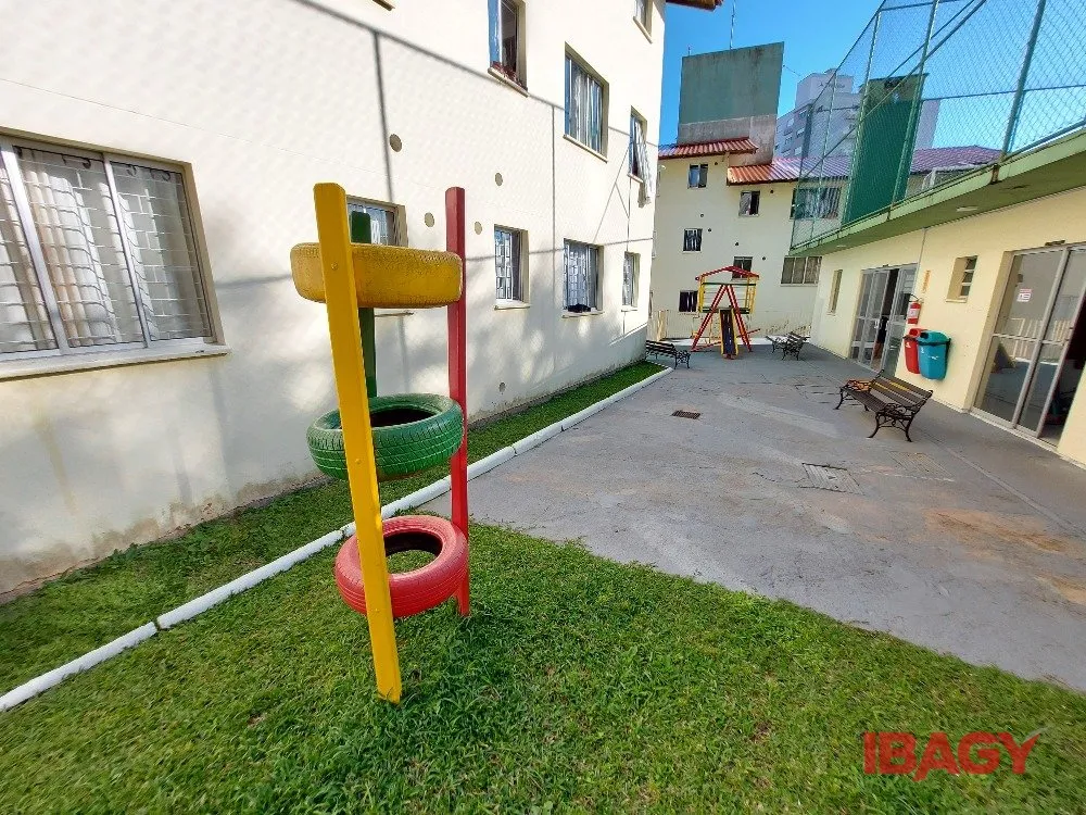 Квартира: 2 спальні, 59 м² — photo 2