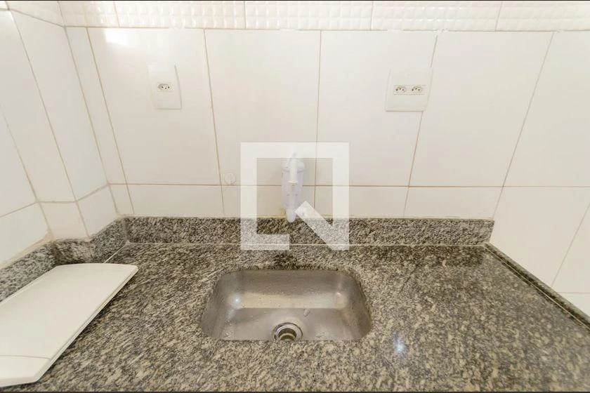 Apartamento, 80 m², com piso de madeira ou laminado