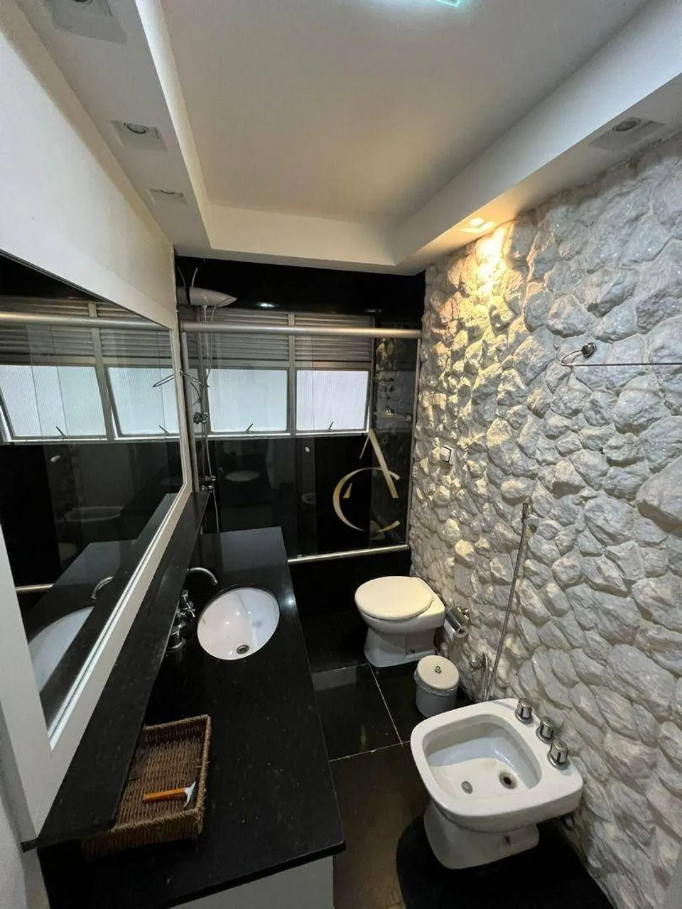 Rental apartment with 5 bedrooms and 4 bathrooms — photo 16