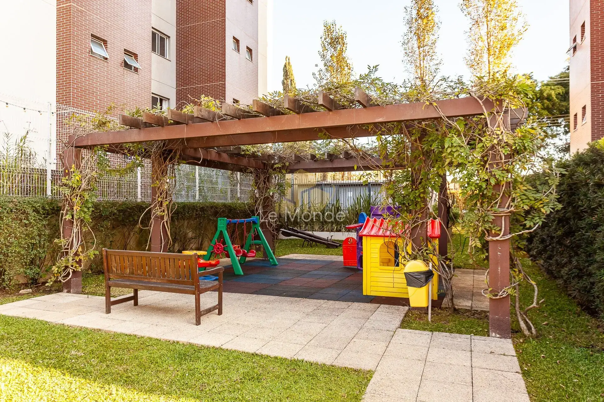 2-bedroom apartment with a balcony — photo 29