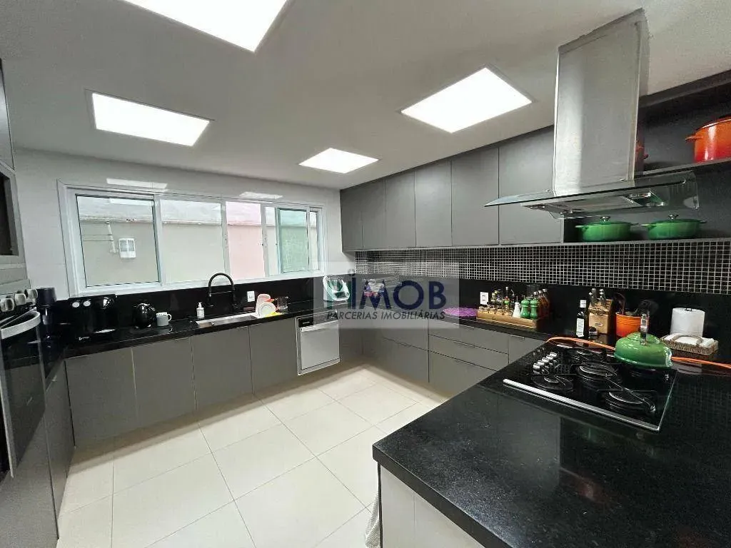 Casa mobiliada com 3 quartos e 5 banheiros, 550 m² — photo 10