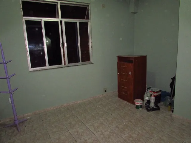Studio-style kitchenette with fitted cabinets and 1 bathroom — photo 3