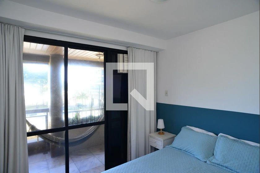Furnished 4-bedroom apartment 145 m² with 2 parking spots — photo 32