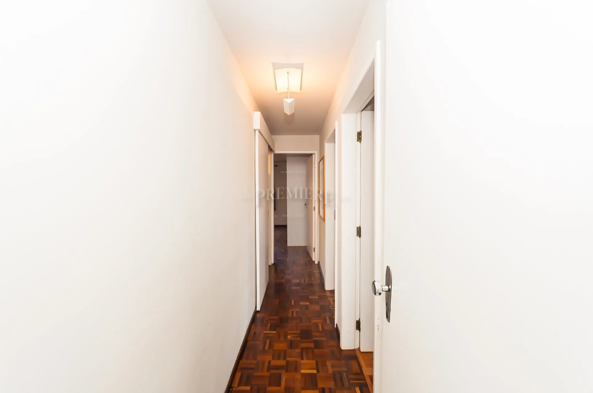 230 m² unfurnished apartment with 4 bedrooms and private garden — photo 14