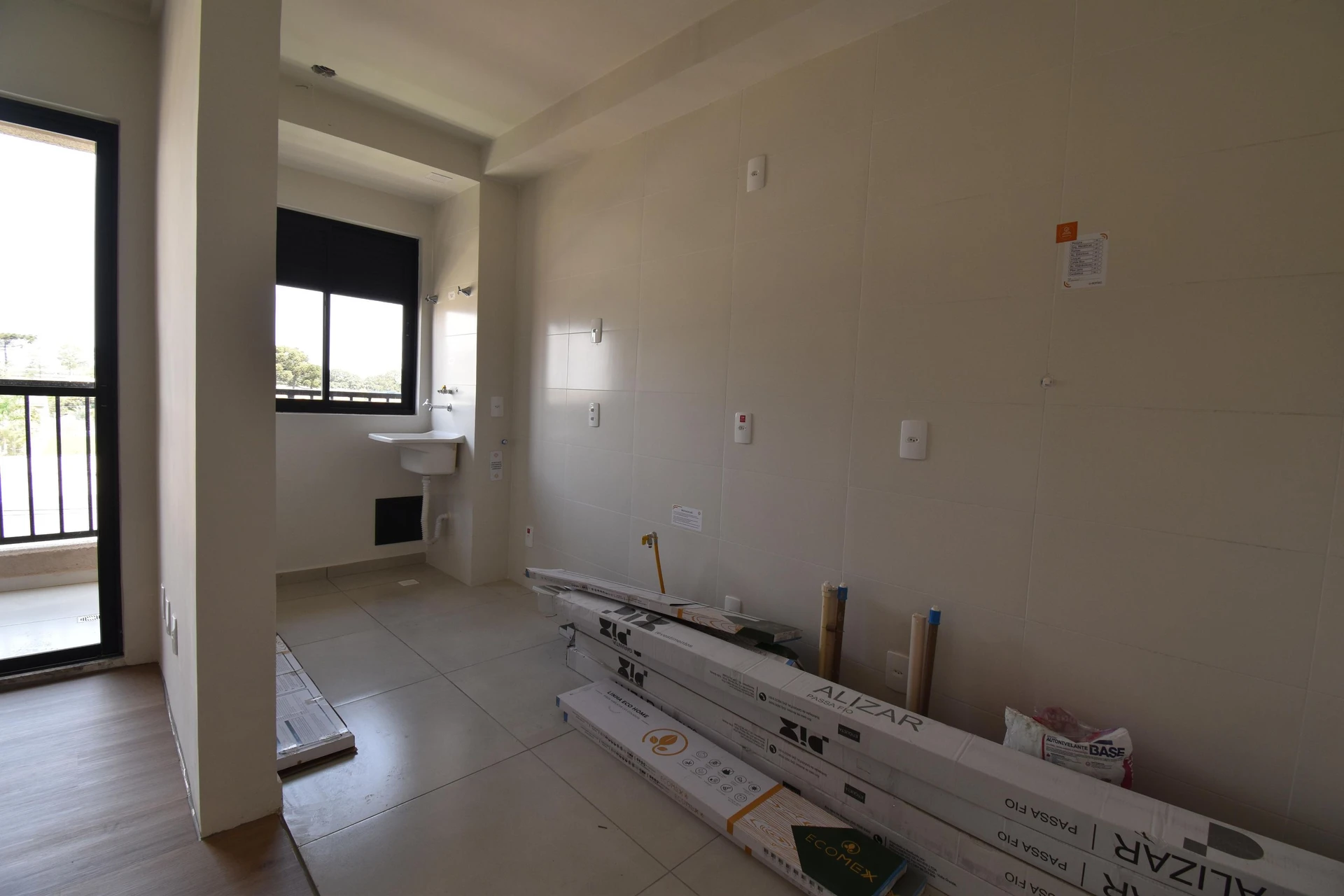 Glass-enclosed balcony in a 2-bedroom apartment, 53 m² — photo 2