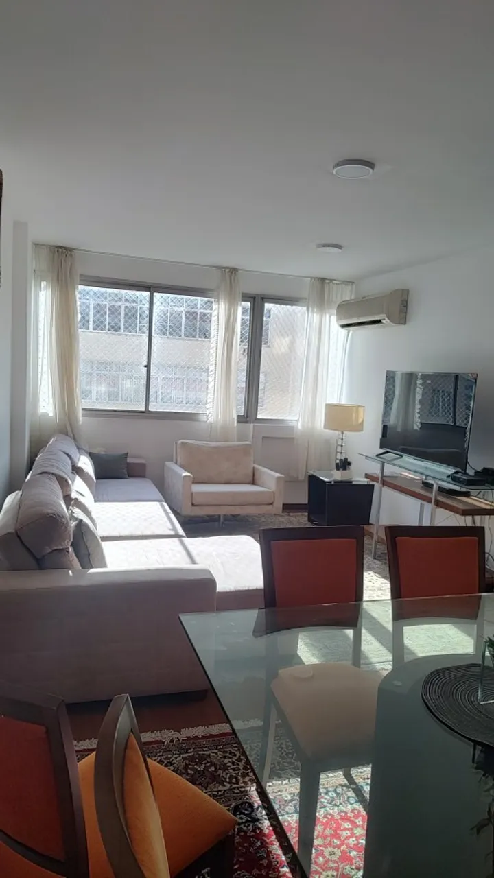 3-bedroom rental apartment with enclosed glass balcony — photo 5
