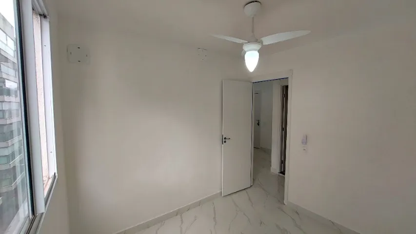 2-bedroom apartment in a building with a gym — photo 10