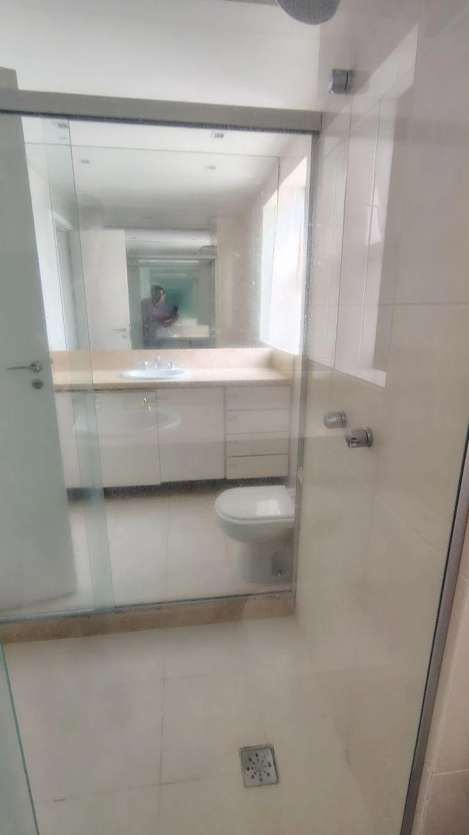 Furnished 249 m² apartment with 3 en-suite bedrooms — photo 2