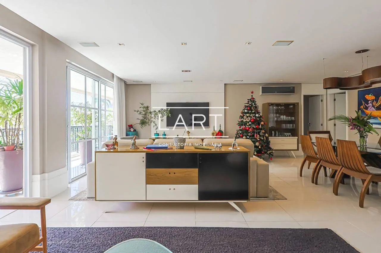Furnished 4-bedroom apartment with open-plan kitchen — photo 8