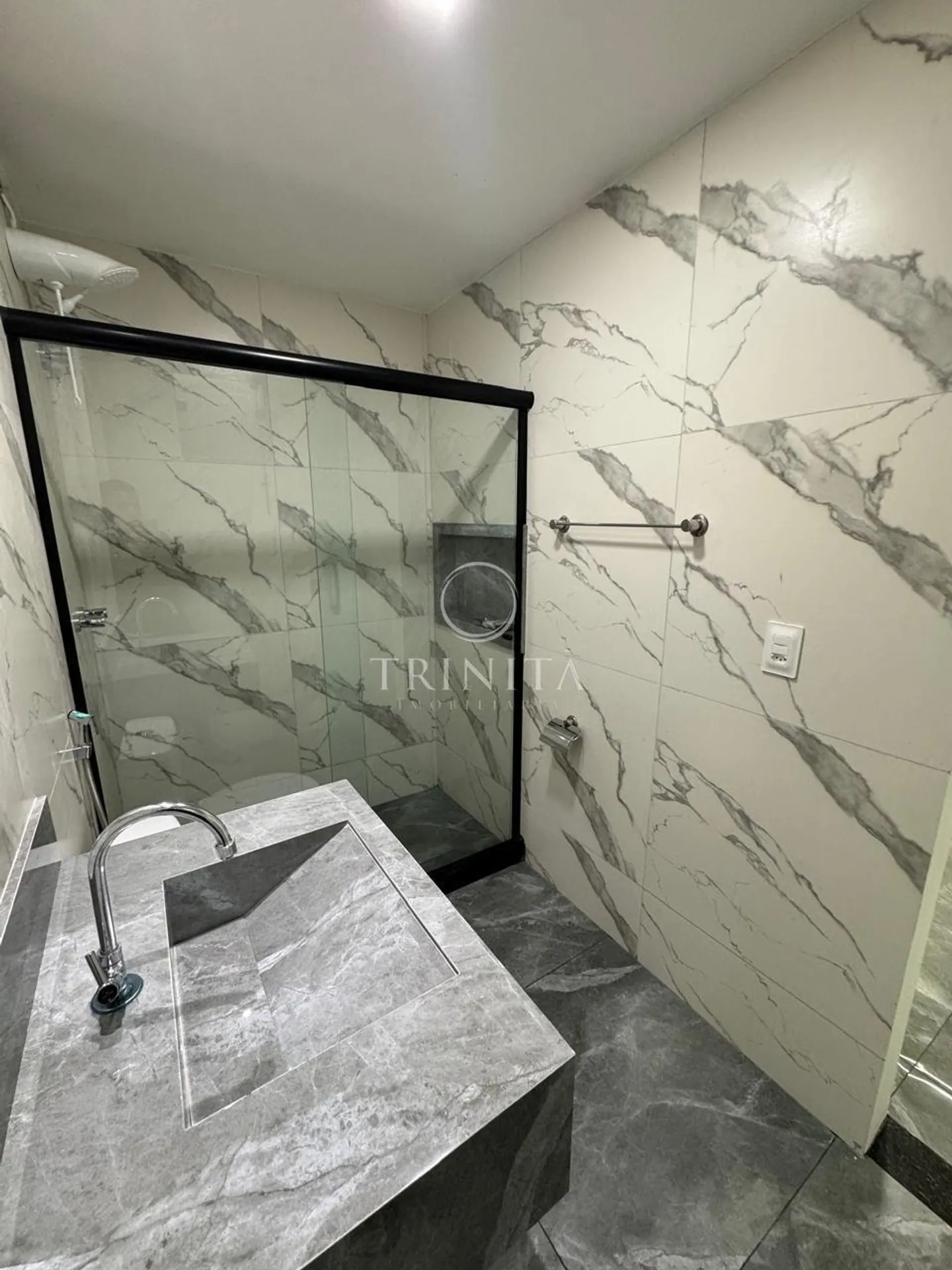6-bedroom house, 3 with their own bathrooms, 350 m² — photo 50