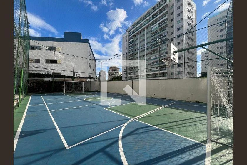 3-bedroom apartment in a building with a gym — photo 39