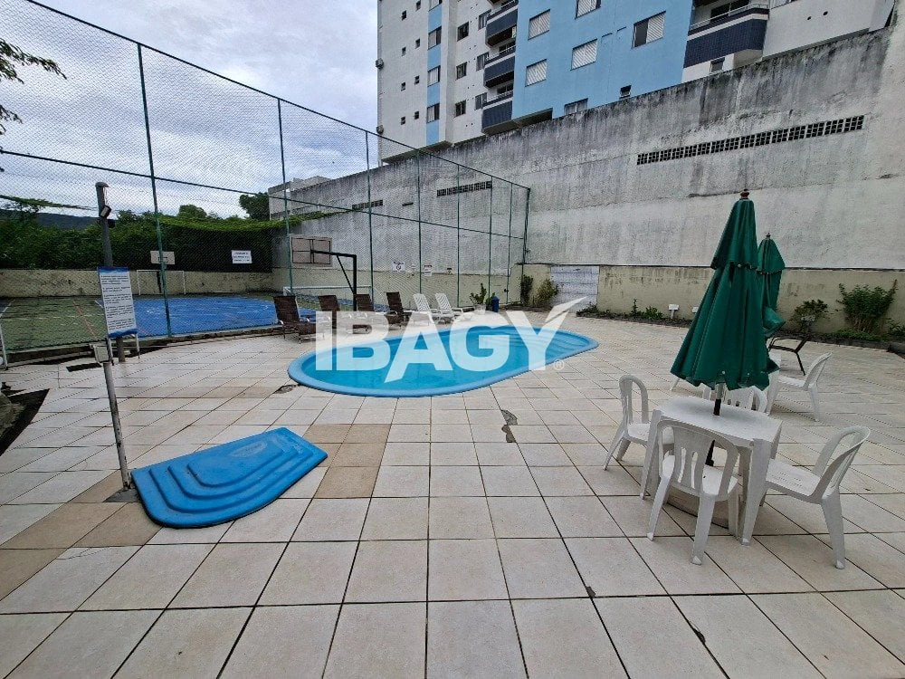 Washing machine in a one-bedroom apartment, 32 m² — photo 29