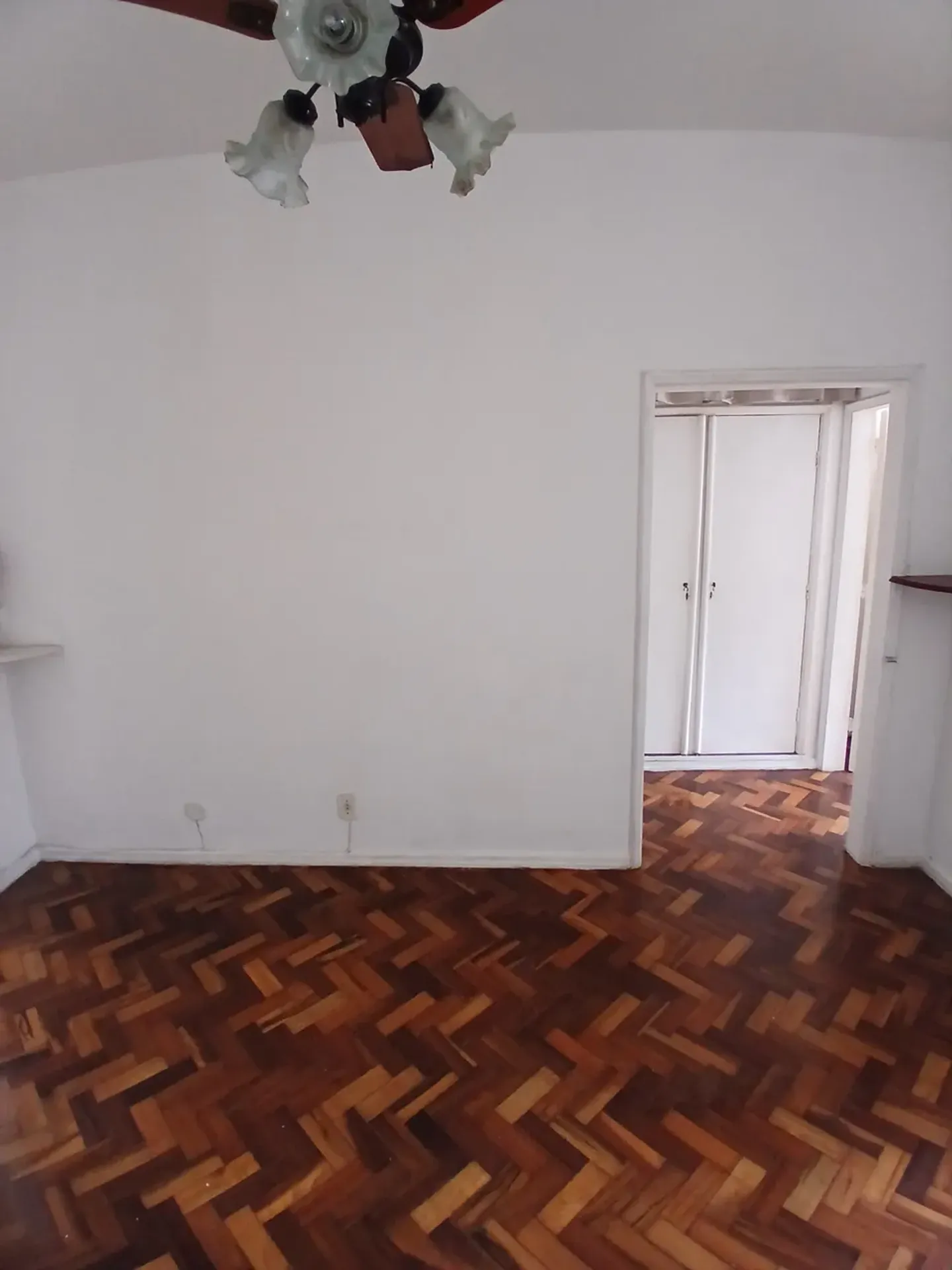 43 m² apartment with 1 bedroom and a laundry area — photo 10