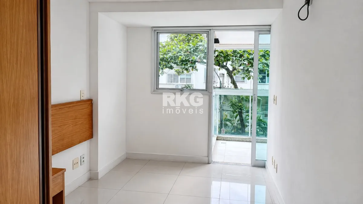 4-bedroom apartment with a closed gas kitchen — photo 4