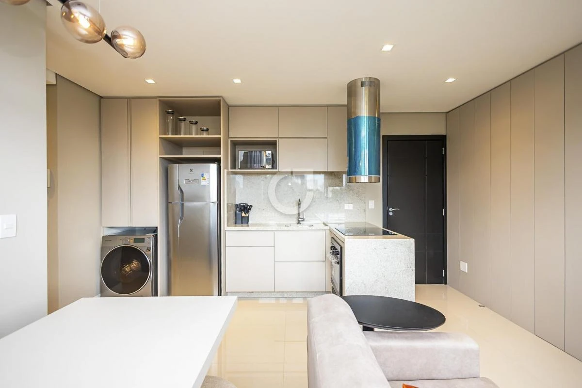 Furnished apartment with 1 en-suite bedroom — photo 4