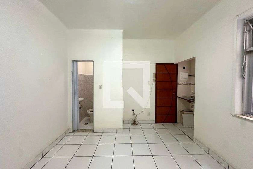 27 m² studio with 1 bedroom and 1 bathroom — photo 4