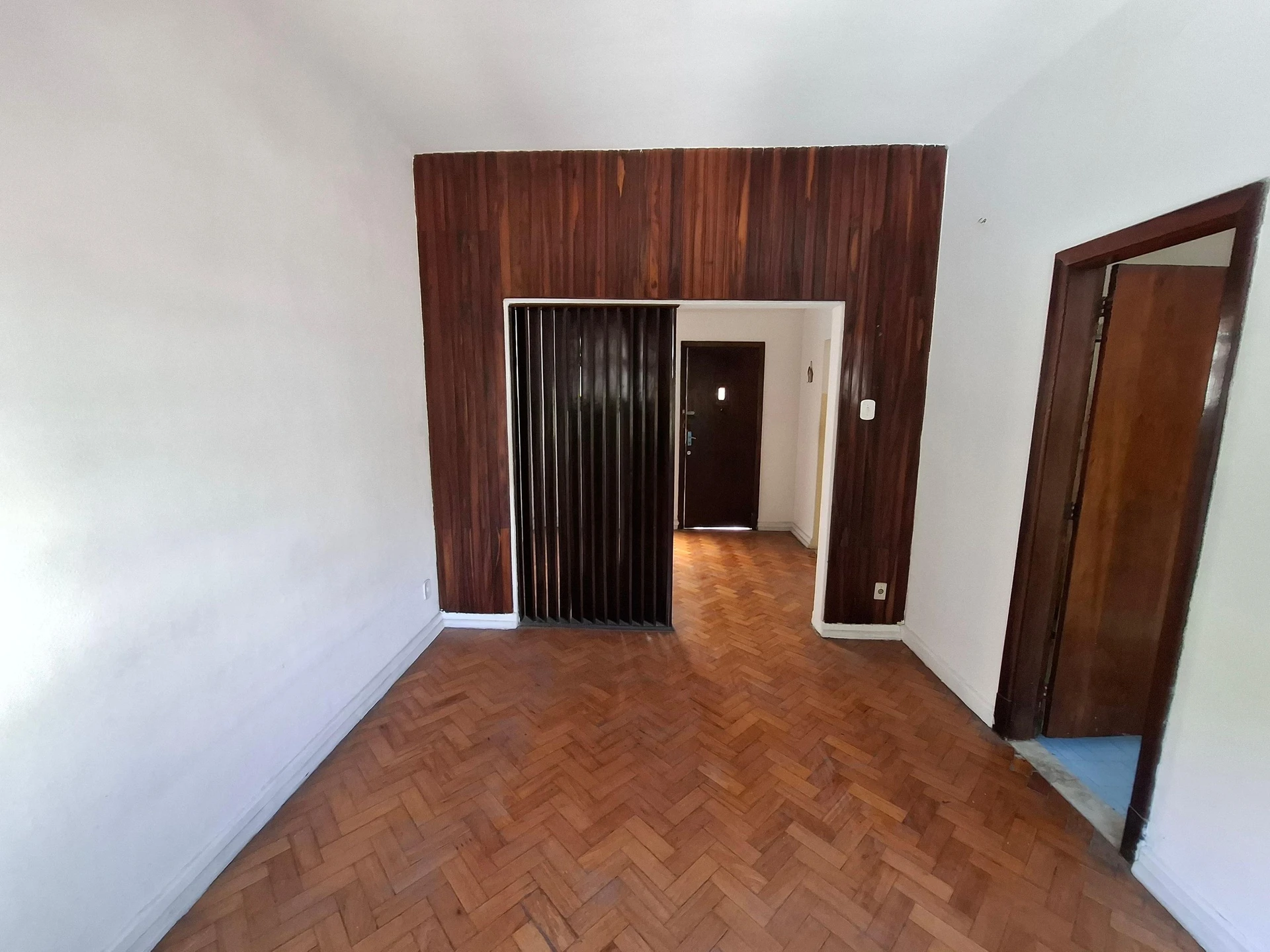 Apartamento, 30 m², com piso de madeira ou laminado — photo 14