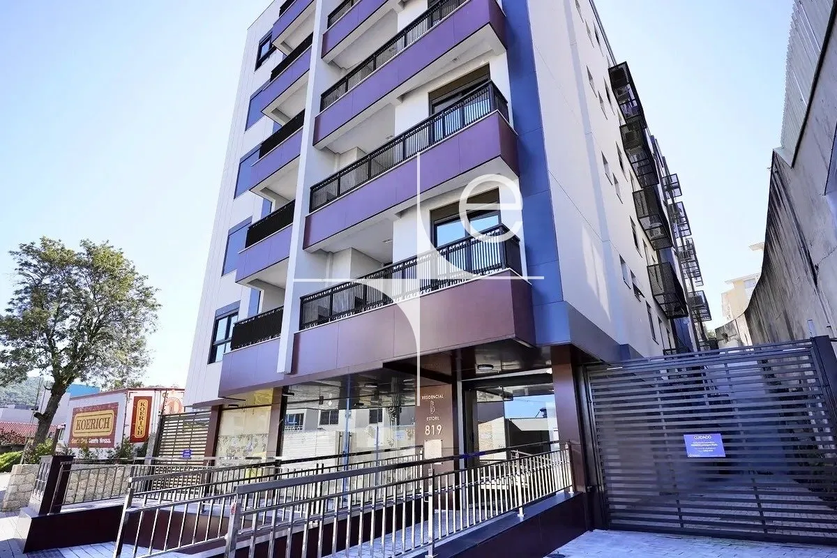 Меблированная квартира с 1 спальней 40 м² и 1 местом