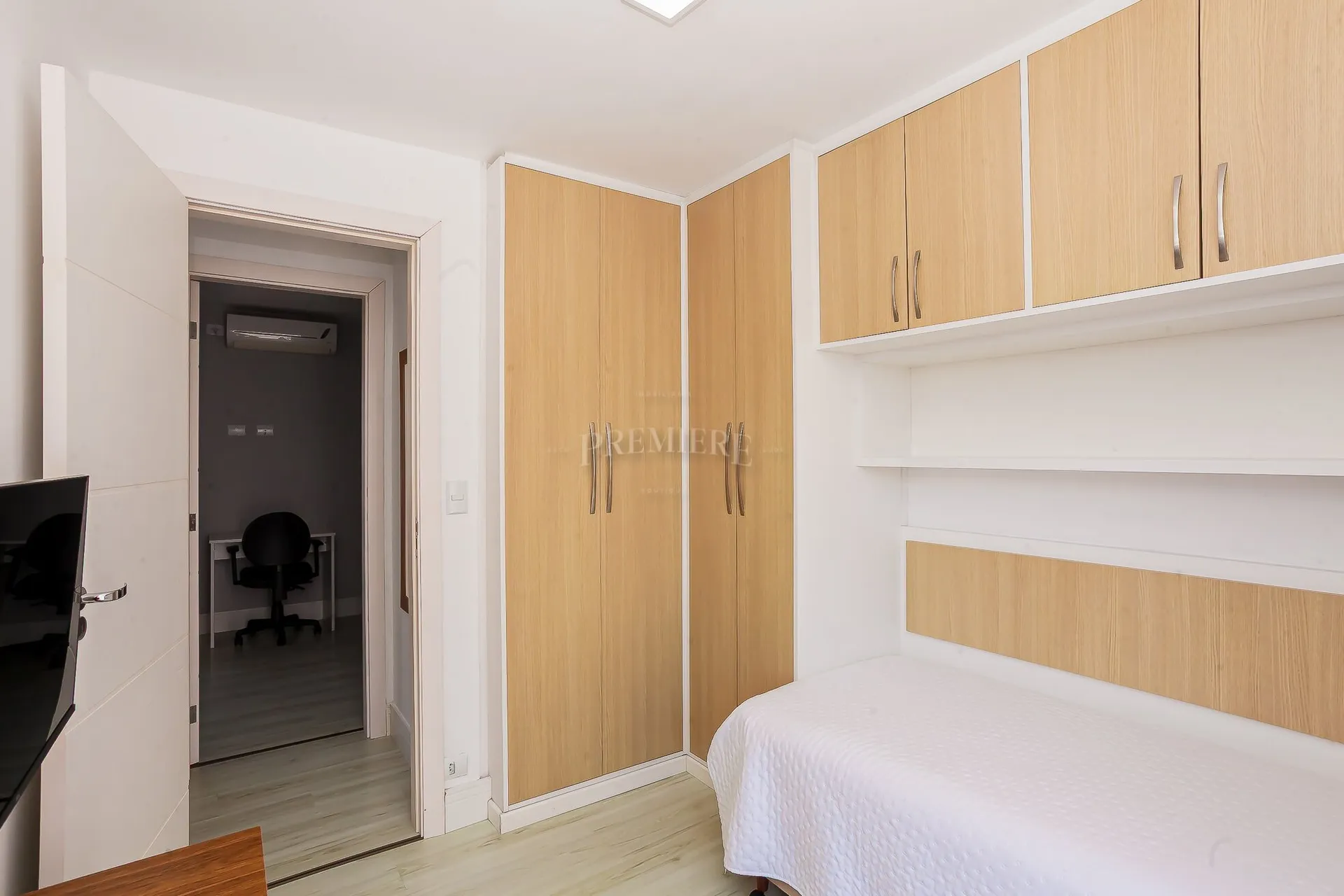 3-bedroom house with a garden in Curitiba — photo 21