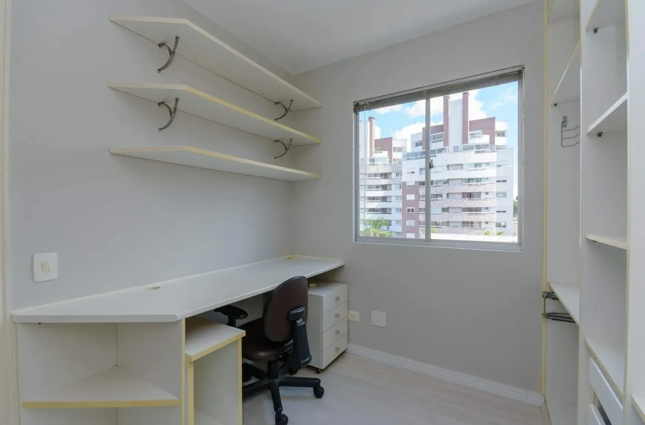 Furnished apartment, 71 m², with a home office — photo 15