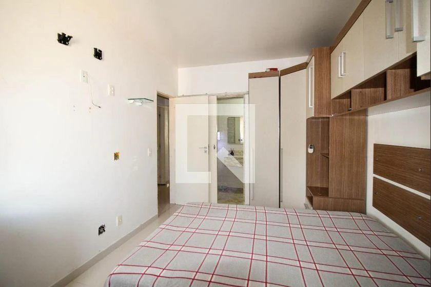 Rental apartment with 3 bedrooms and a glass balcony — photo 18