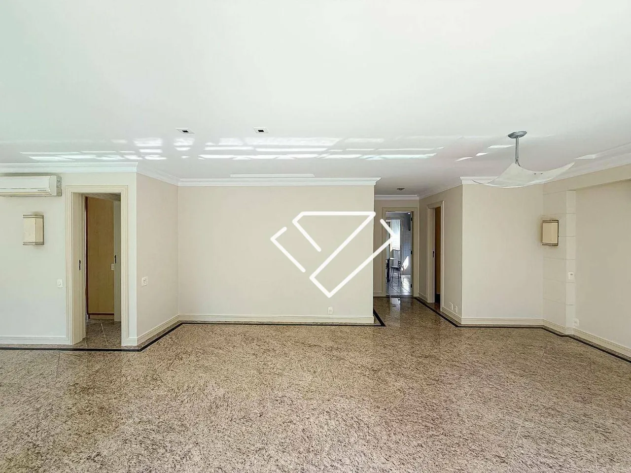 3-bedroom apartment with 165 m² and 3 parking spaces — photo 9