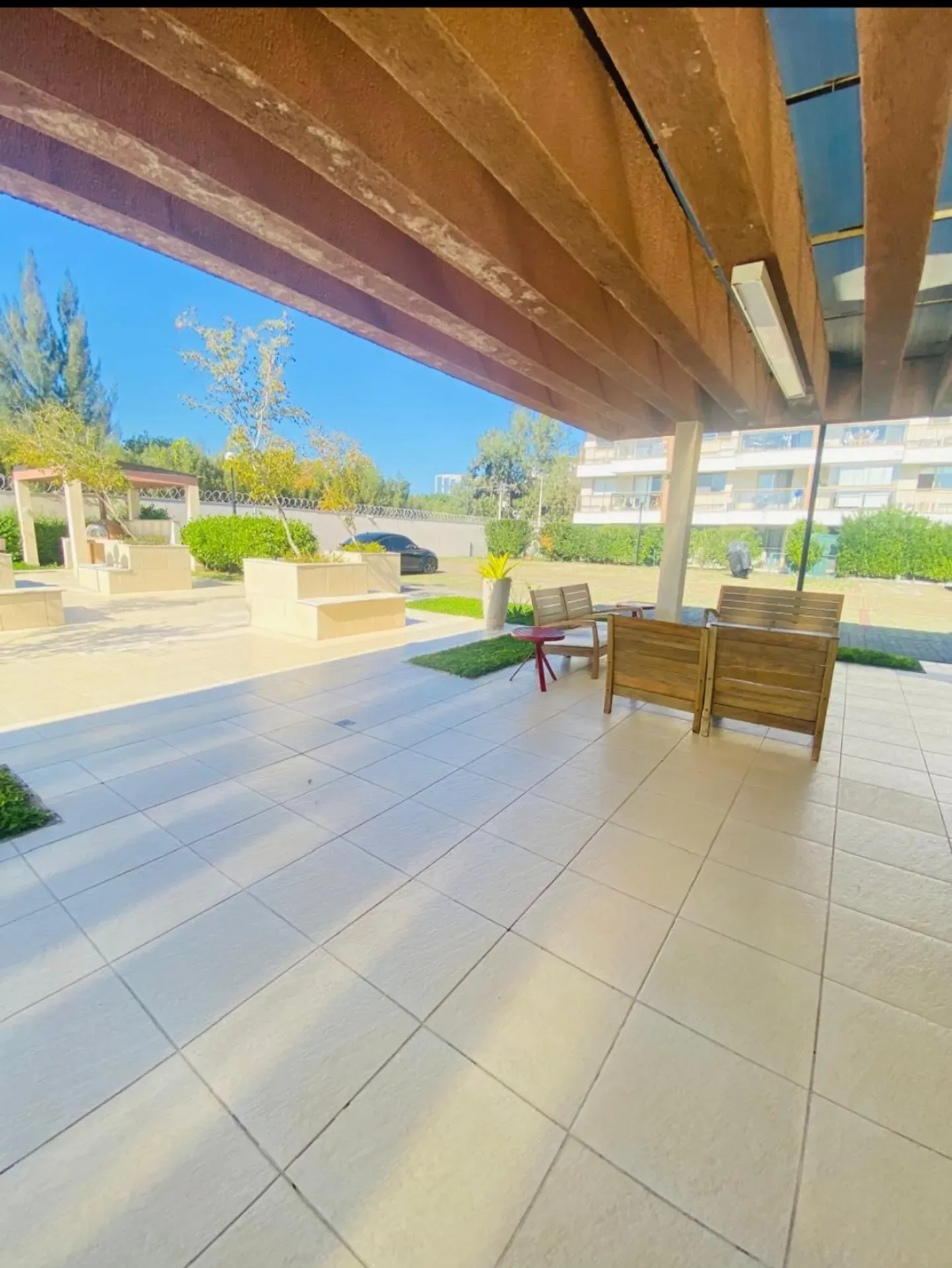Mountain view in a 4-bedroom apartment, 142 m² — photo 40