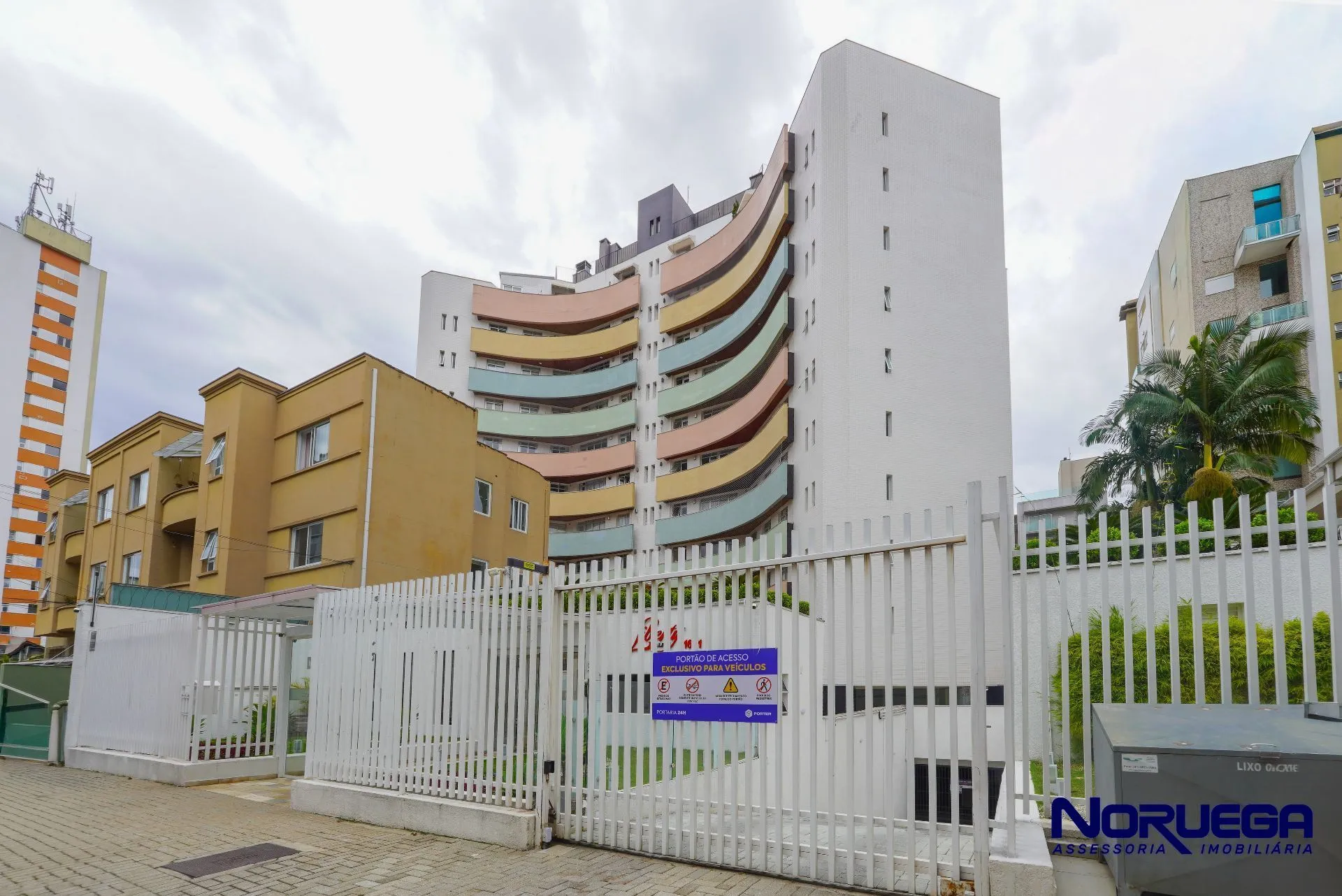 Apartamento de 4 quartos em condomínio com academia — photo 14