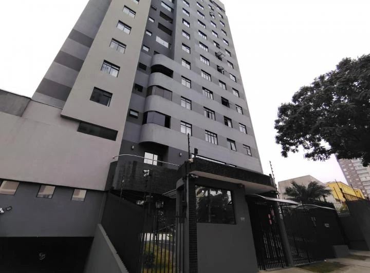 Furnished 105 m² apartment with 2 bedrooms and suite — photo 4