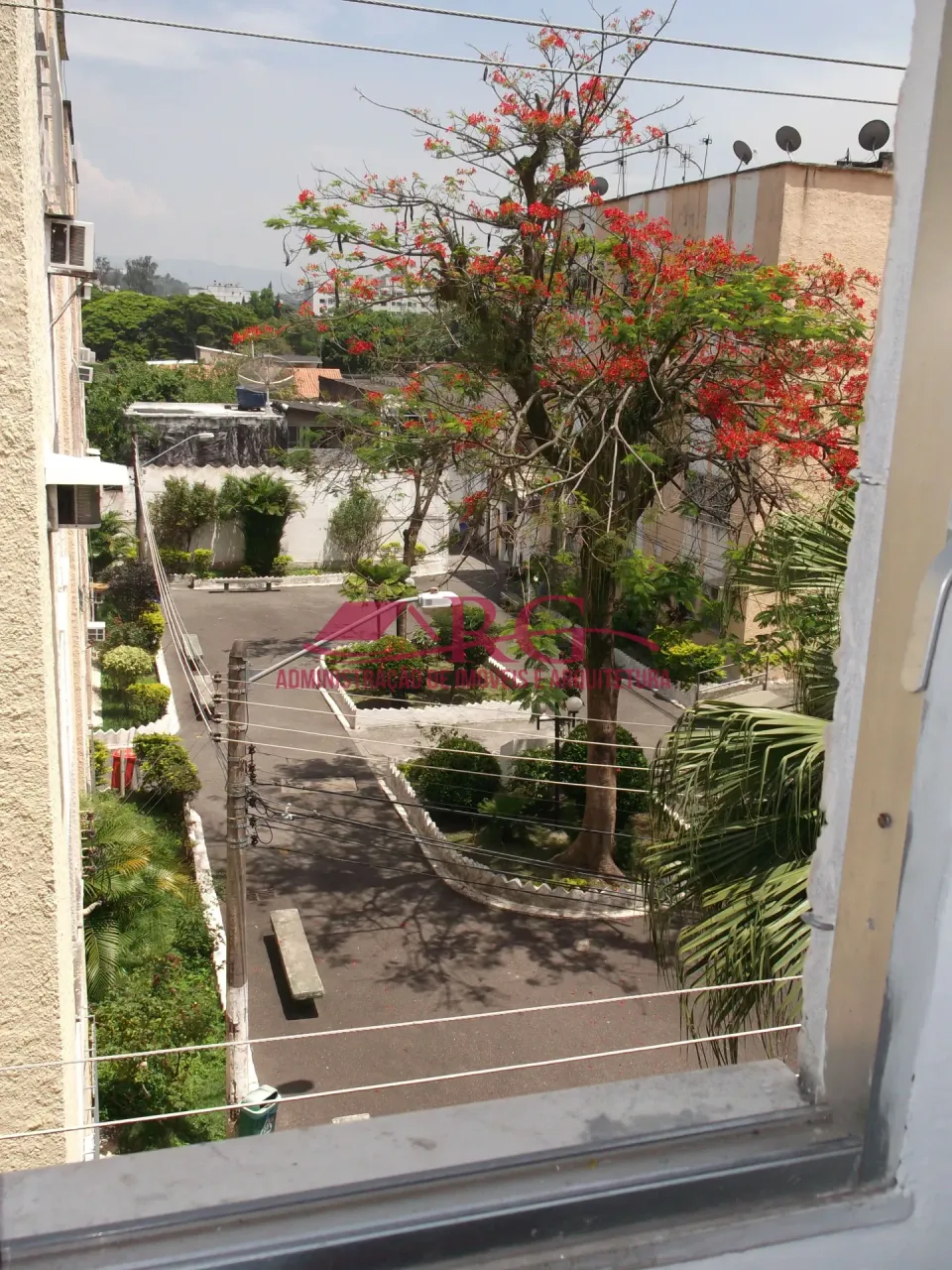 1-bedroom 1-bath apartment with no parking space — photo 8