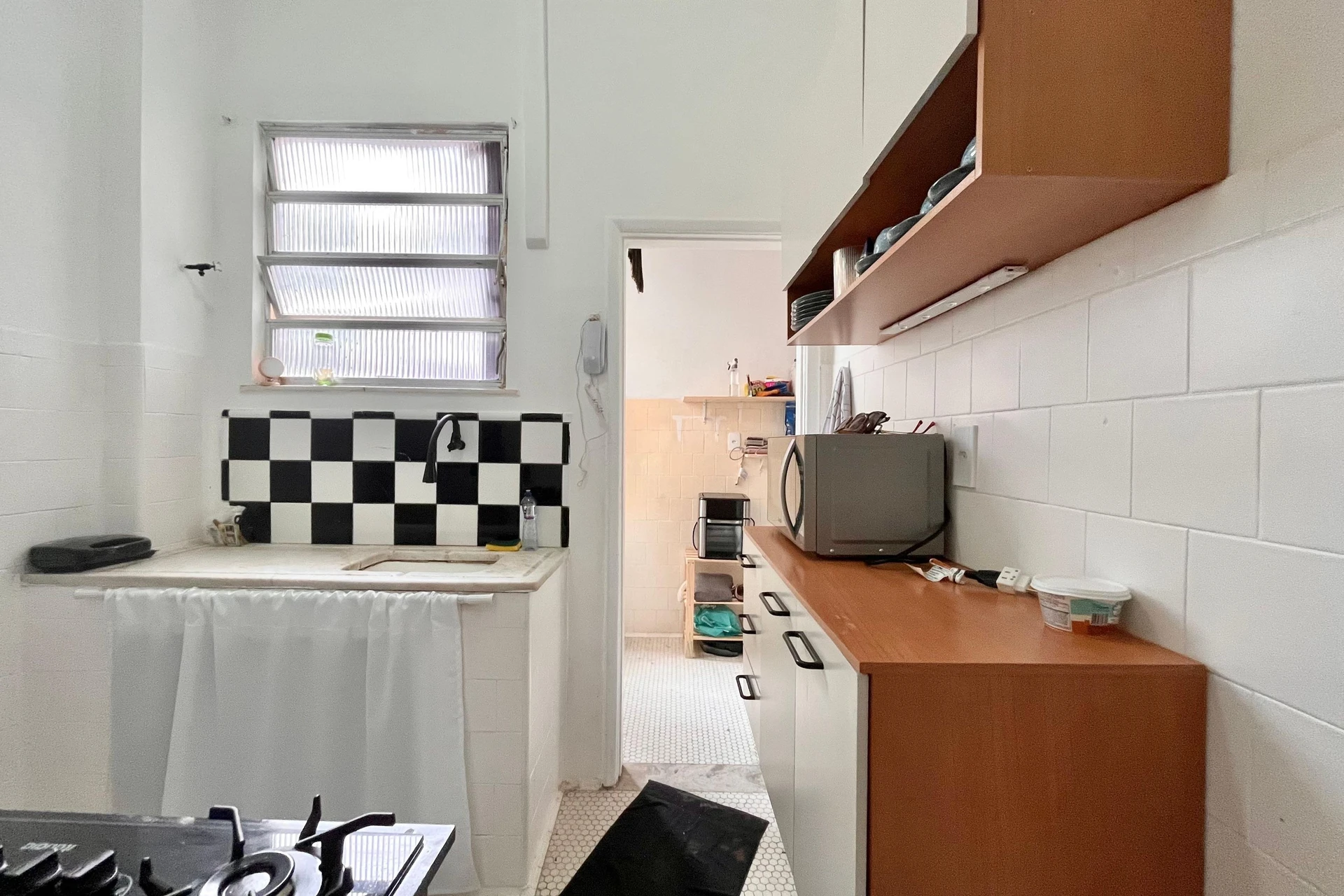 Furnished apartment with 2 bedrooms and 1 bathroom — photo 2