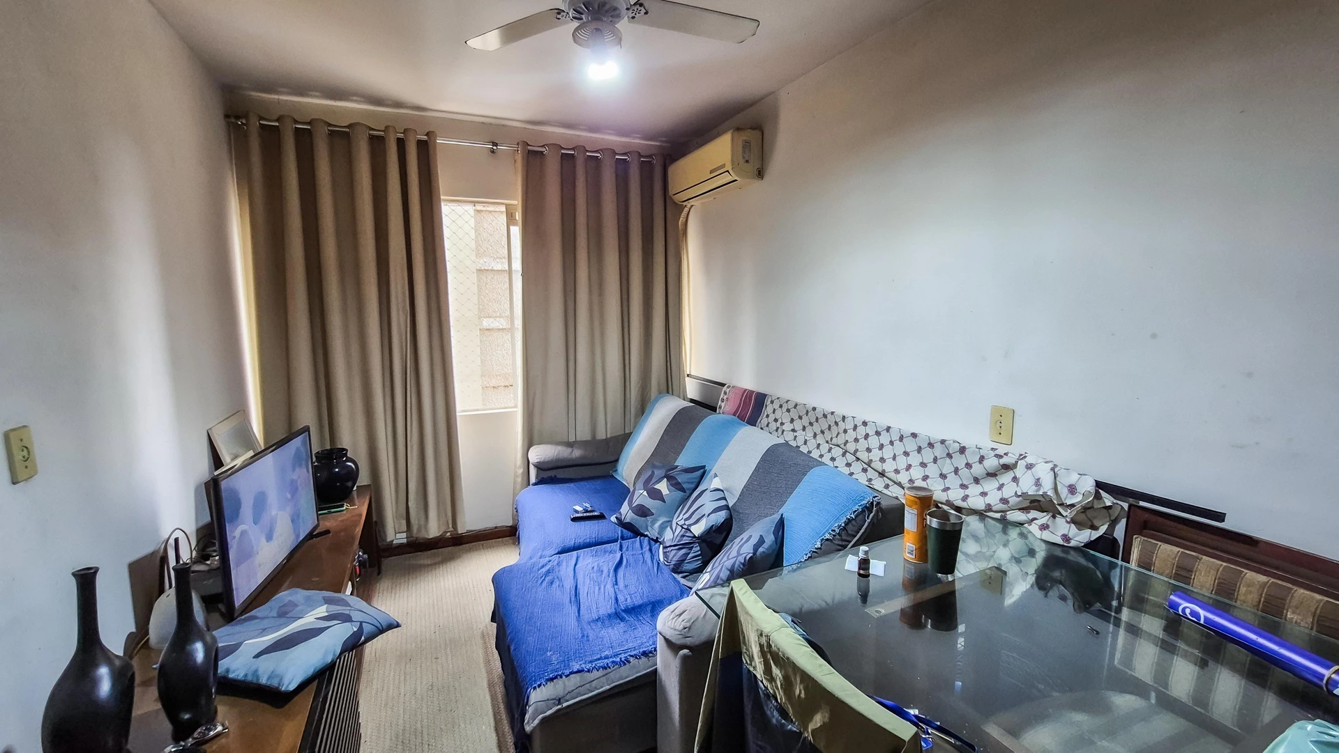 One-bedroom apartment with a washing machine — photo 6