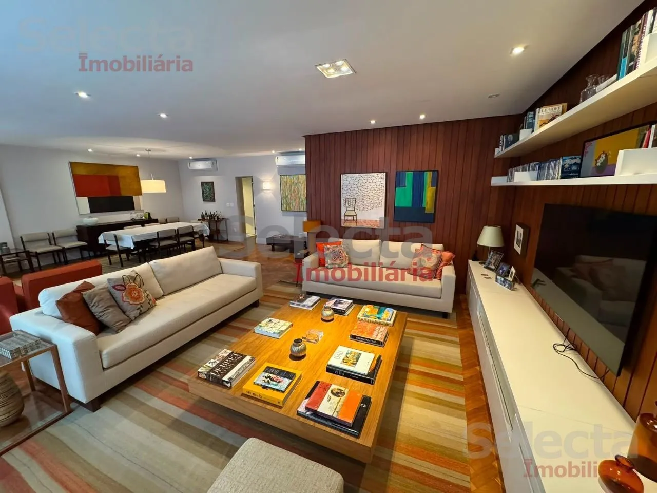 Furnished apartment with 4 bedrooms and a work desk — photo 15