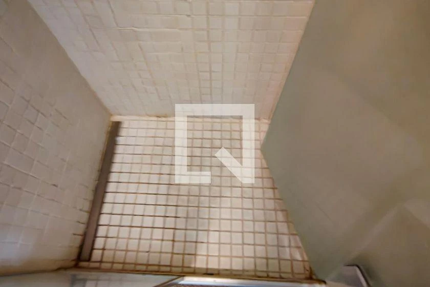 Оренда мебльованої 1-кімнатної квартири 40 м² з душем у склі — photo 28