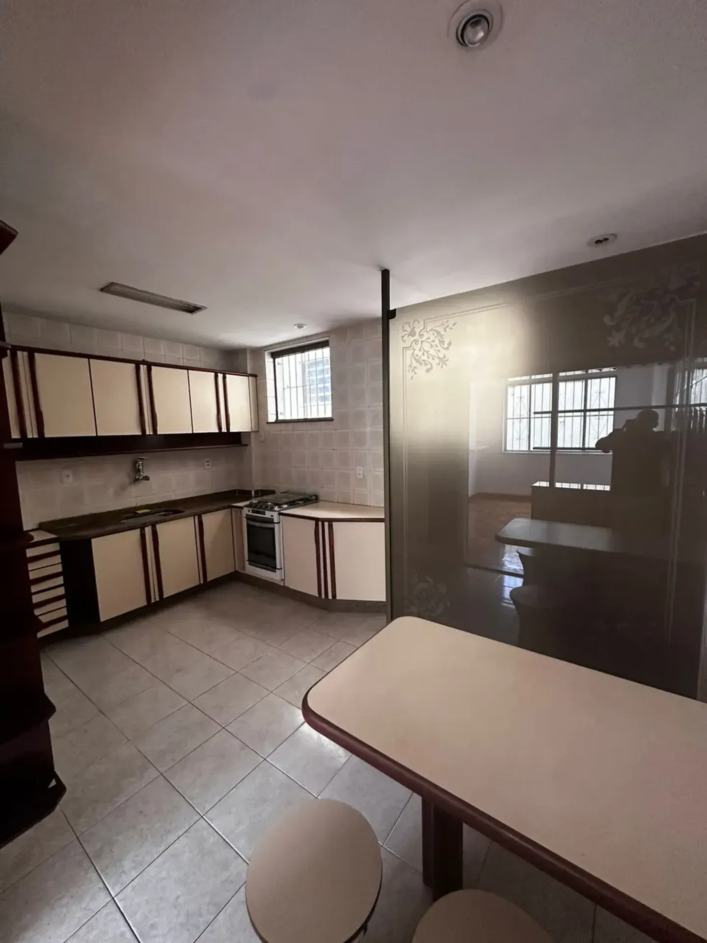 Деревянный пол или ламинат и 2 спальни: квартира 48 м² — photo 10