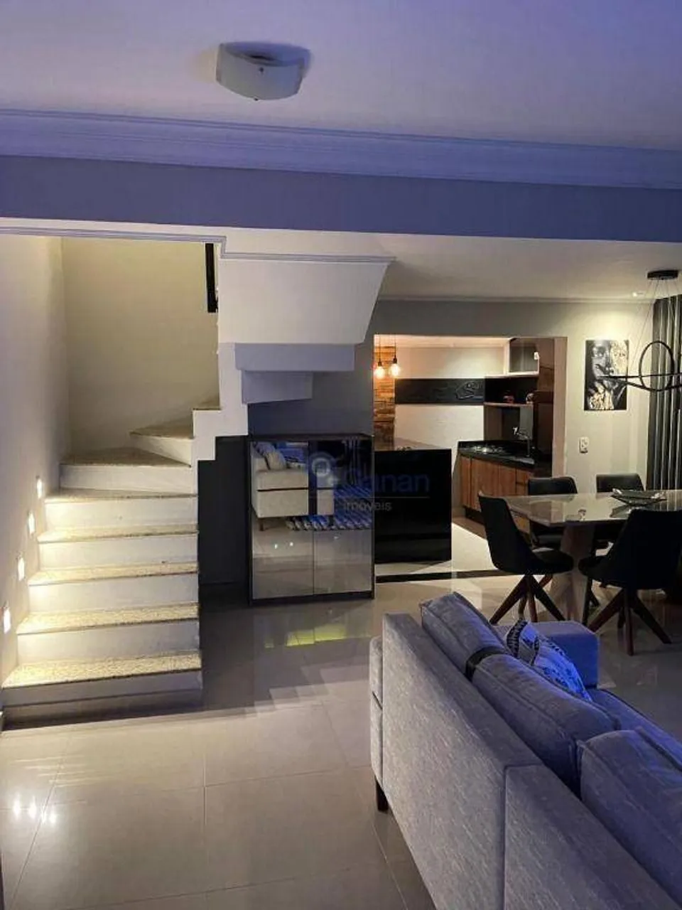 Sobrado mobiliado com 3 quartos, 4 banheiros e 4 vagas — photo 14