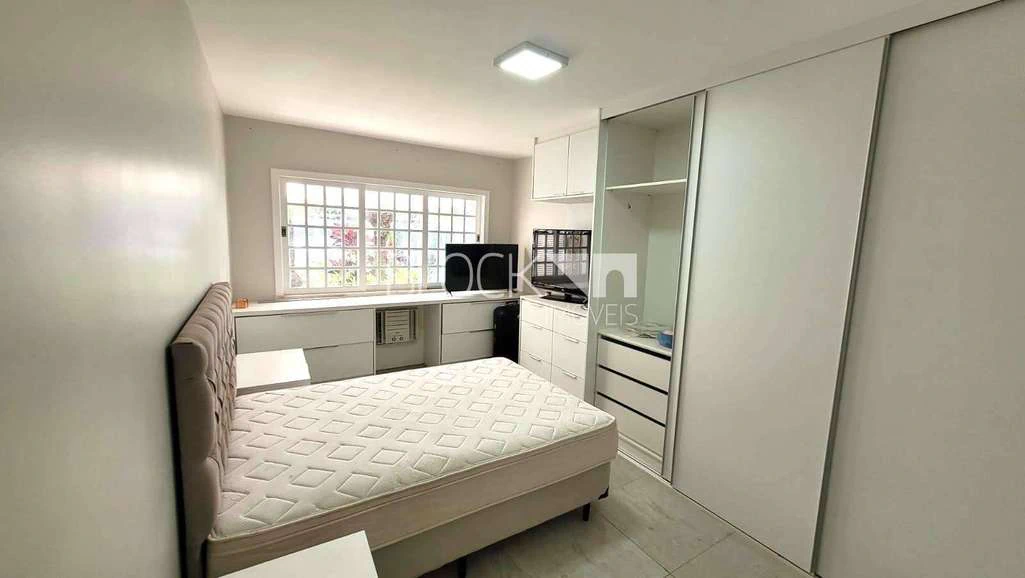 600 m² house with 4 bedrooms and 3 en-suite bathrooms — photo 29