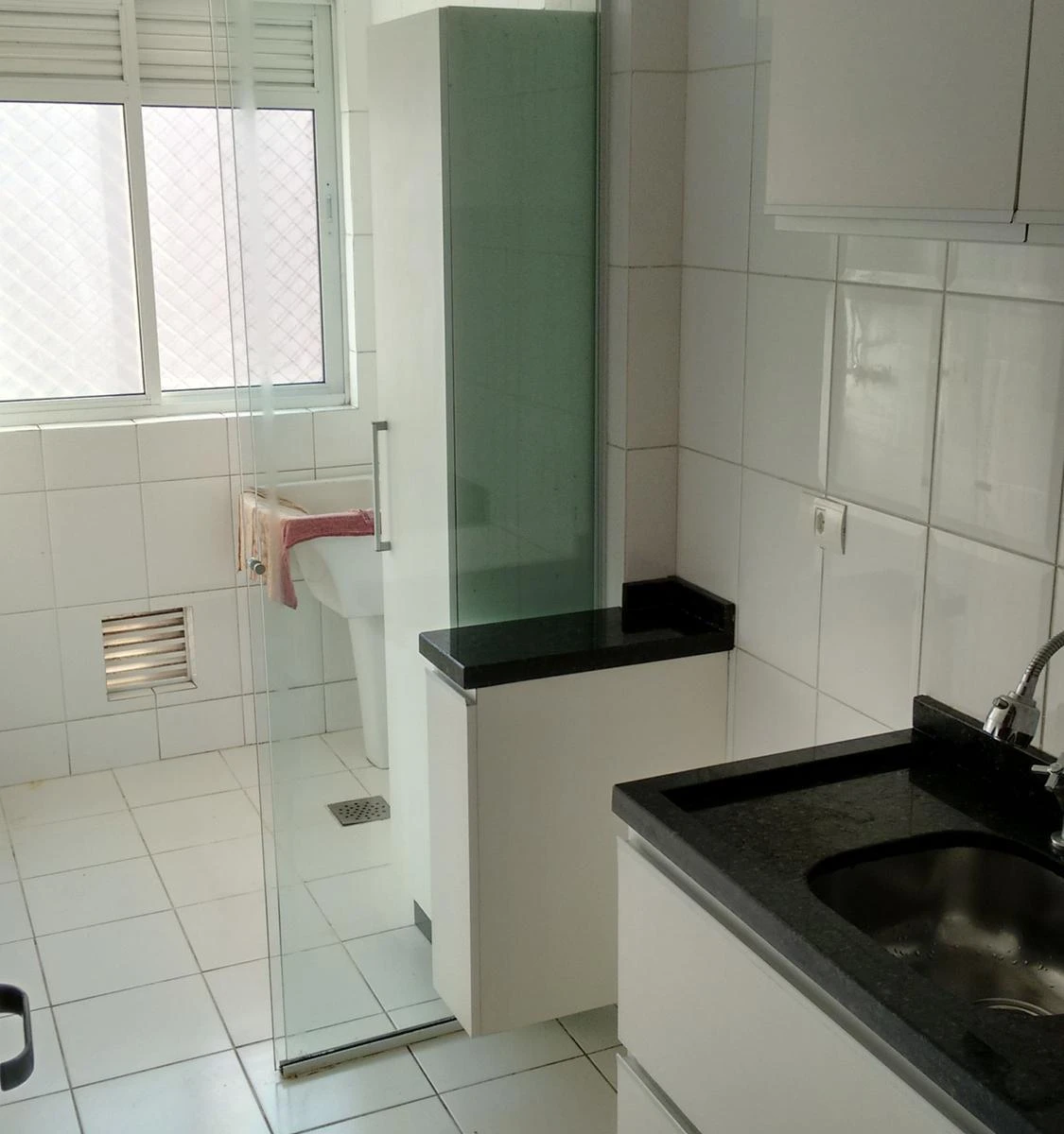 Apartment, 74 m², with wood or laminate floors — photo 12